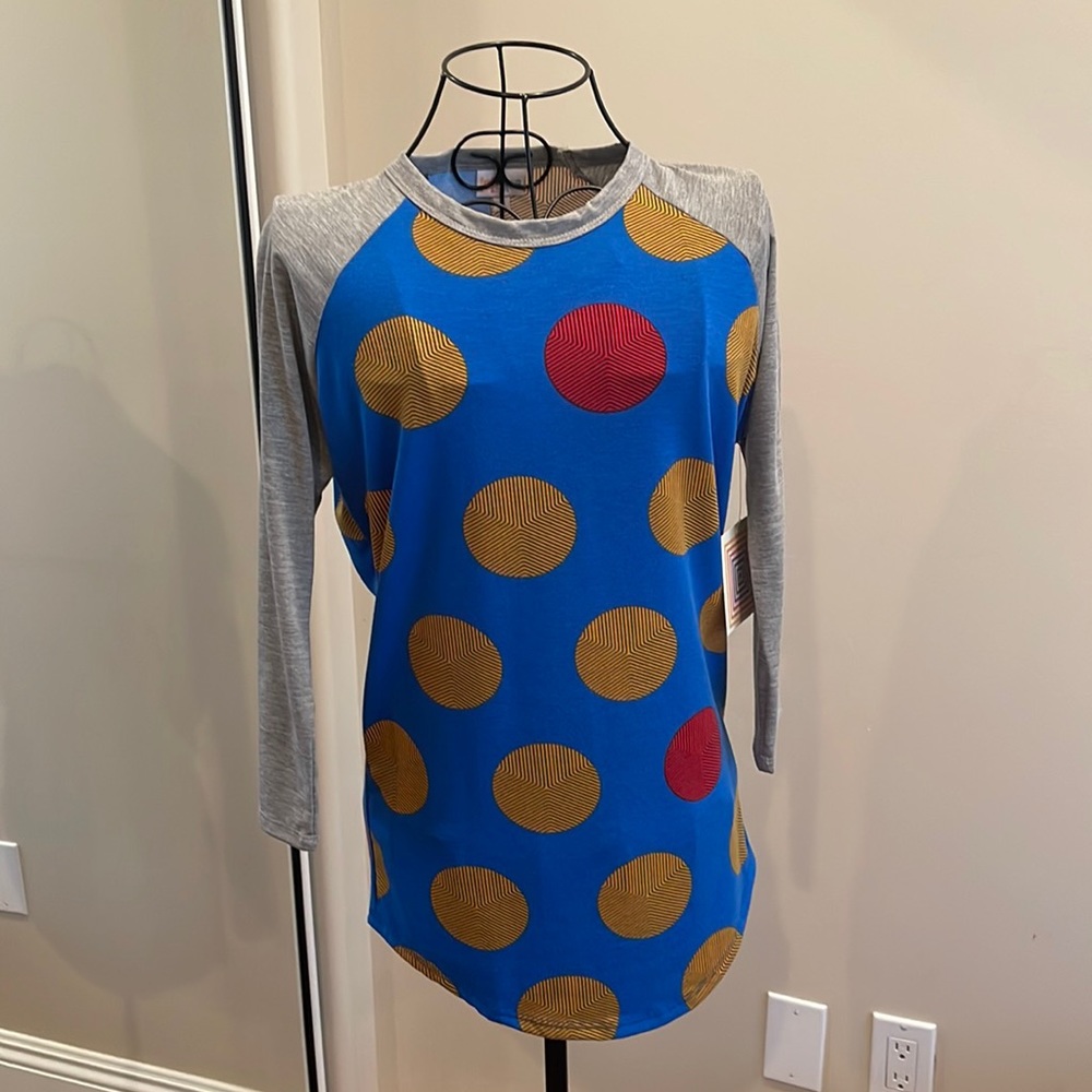 Lularoe Randy Tee size XS. New with tags.